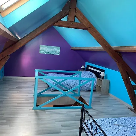 « Le Temps D'un Instant » Dependance *