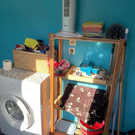 « Le Temps D'un Instant » Dependance *