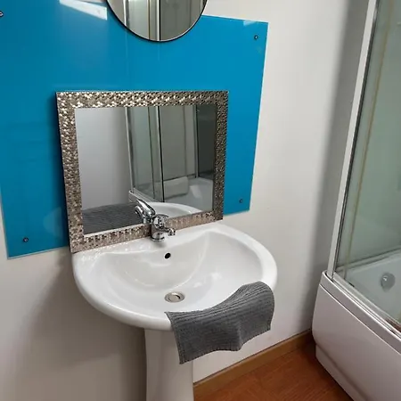 « Le Temps D'un Instant » Dependance