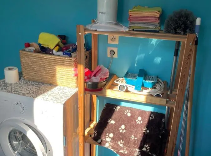 « Le Temps D'un Instant » Dependance *